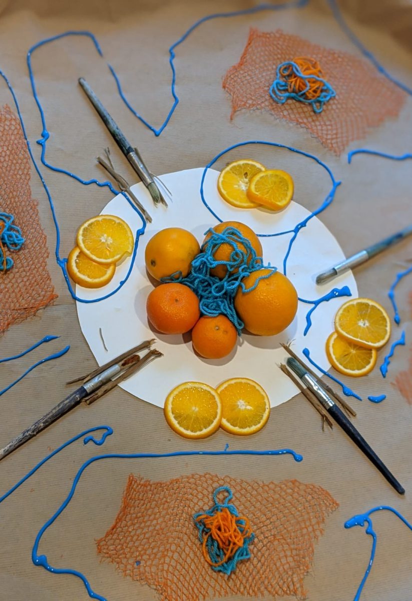 activités-enfants-peinture-bleu-orange2